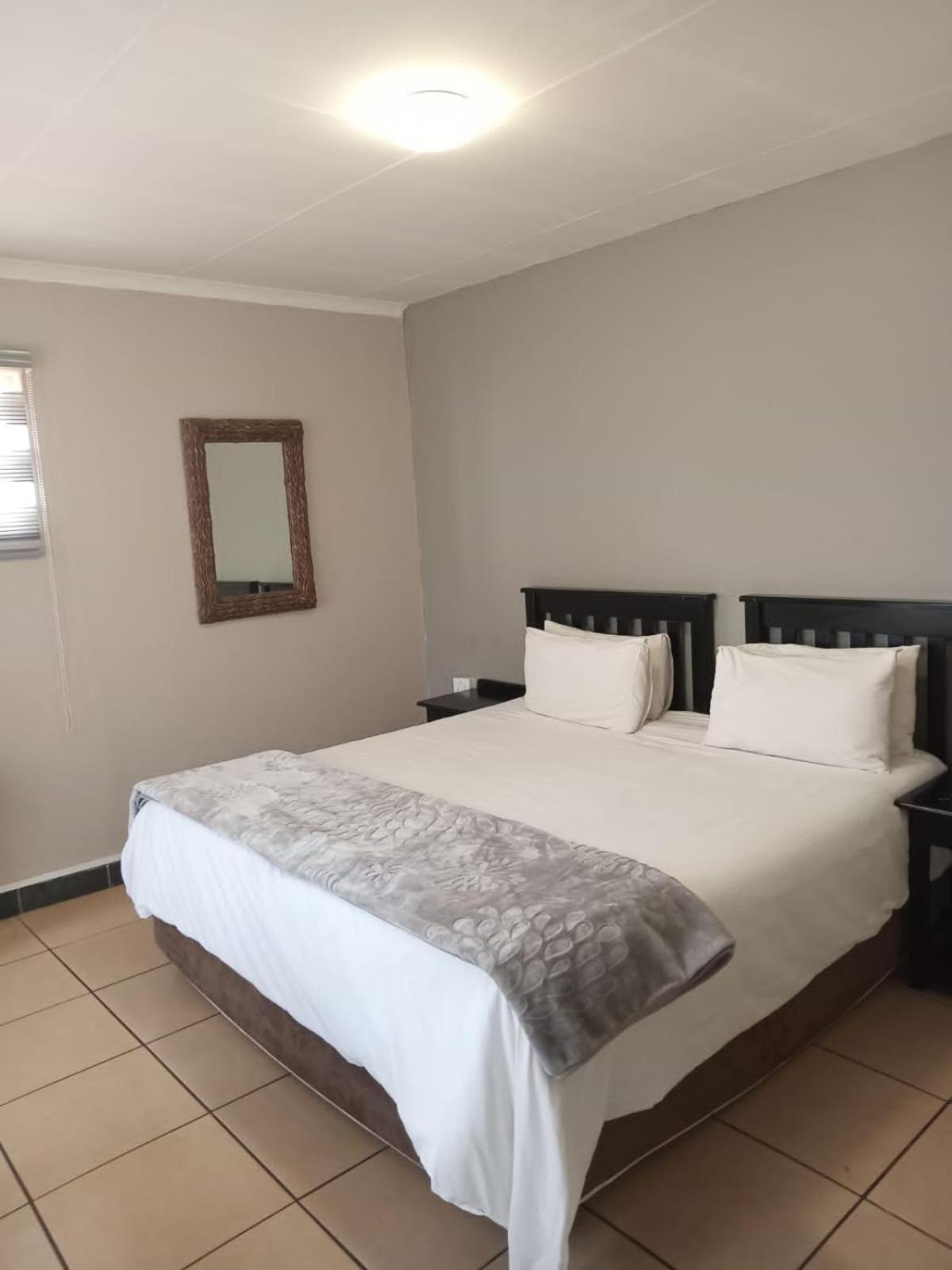 African Kingdom Guest House Боксбург Экстерьер фото