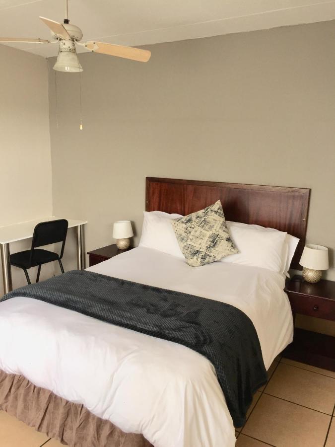 African Kingdom Guest House Боксбург Экстерьер фото